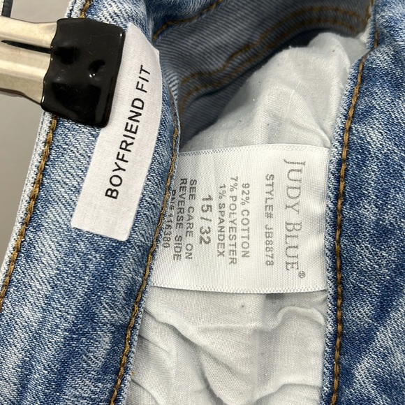 Judy Blue Destroyed Boyfriend Jeans light Wash size 15/32 - Picture 5 of 10